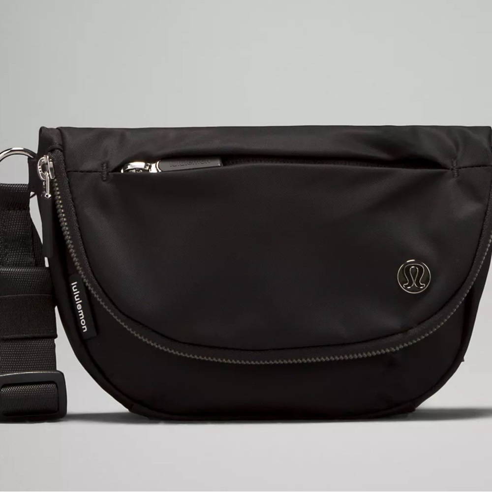 All night Festival Bag 5L Lululemon Brand new!